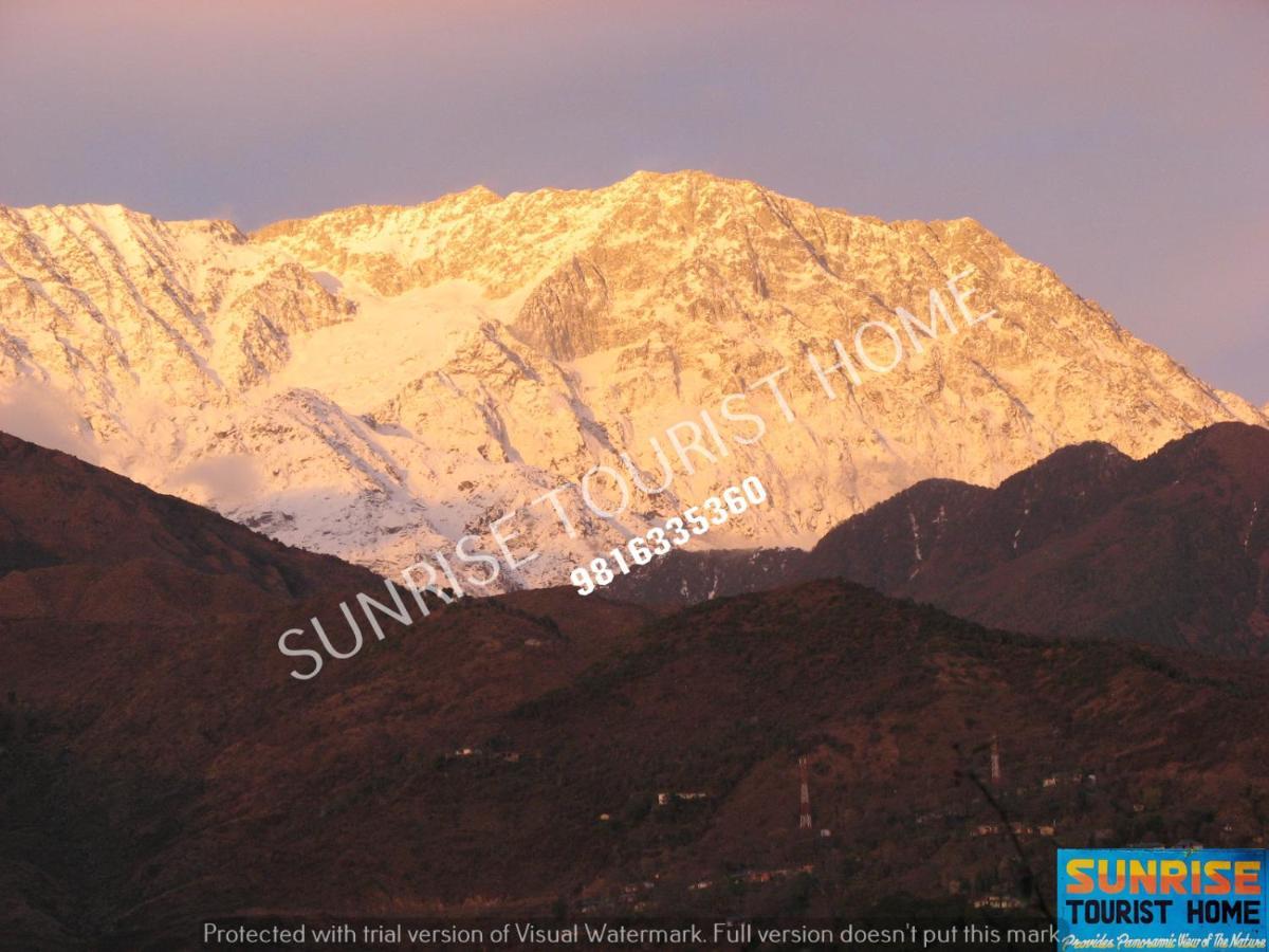 دارامشالا Sunrise Tourist Home المظهر الخارجي الصورة
