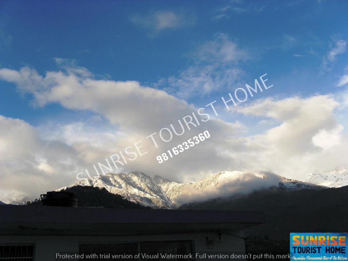 دارامشالا Sunrise Tourist Home المظهر الخارجي الصورة
