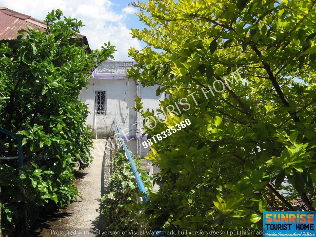 دارامشالا Sunrise Tourist Home المظهر الخارجي الصورة
