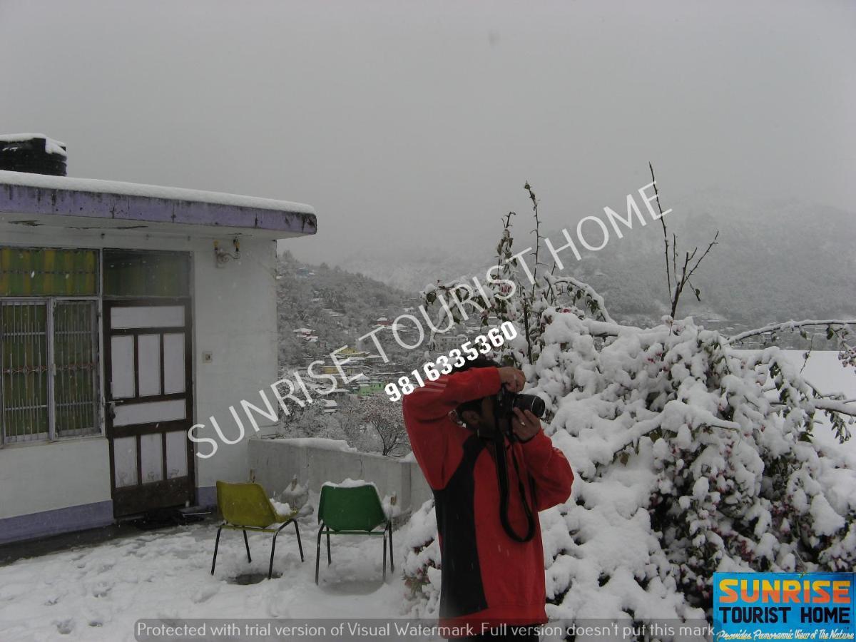 دارامشالا Sunrise Tourist Home المظهر الخارجي الصورة