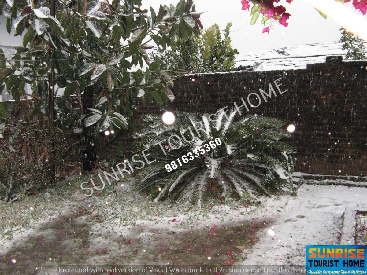 دارامشالا Sunrise Tourist Home المظهر الخارجي الصورة